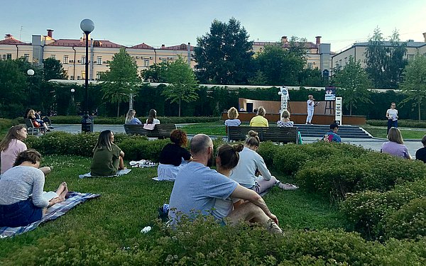 Сервис для медитации в большом городе Buro Harmony проводит бесплатные занятия по медитации в парках Москвы!