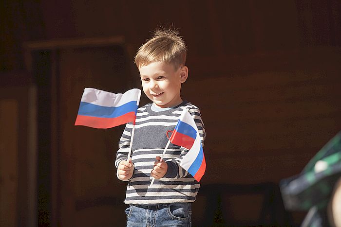 В День Флага посетителей Сада им. Баумана ждет увлекательный квест «Россия - Родина моя»